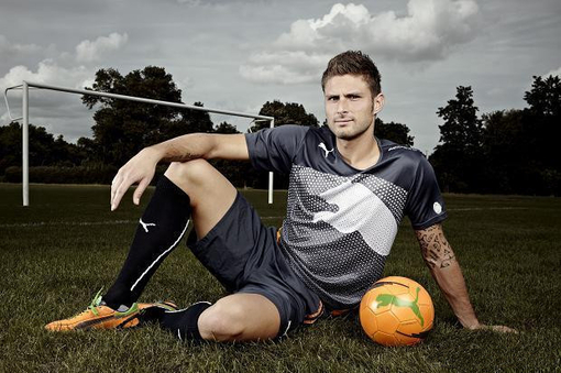 弗兰克：接手时觉得缺少6号位，帕利尼亚具有我们需要的特点