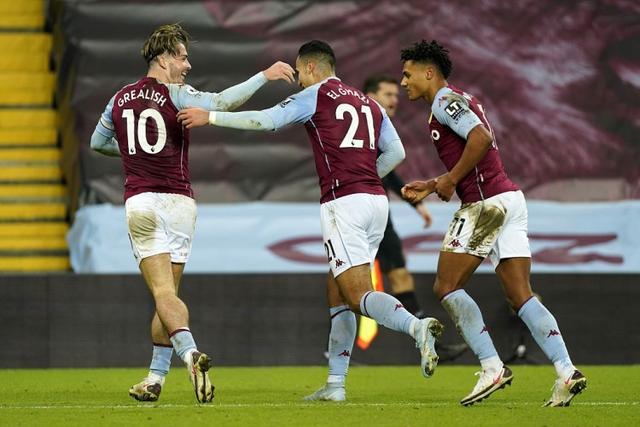 卡洛斯：C罗是所有球员的榜样；相比小罗我更爱去大罗的派对