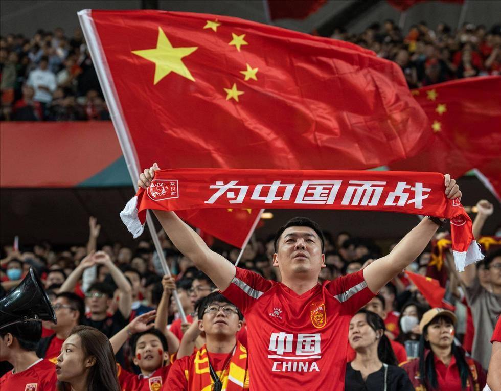 莫斯克拉：人们梦想赢得欧冠是正常的，但现在是11月赛季还长（莫斯克拉：渴望欧冠夺冠很正常，但现在才11月，赛季仍很漫长）