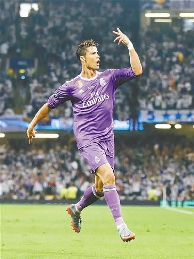 伊萨克：在多特的经历让我更强大；最喜欢过人后或内切后进球（伊萨克：多特经历令我更强，最爱过人或内切后破门）