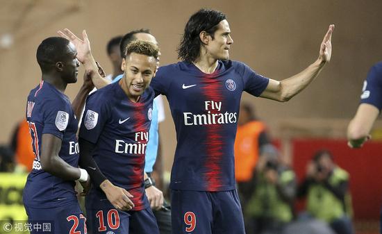 东契奇调侃里夫斯：他打得像是顶级球星，这是我最后一次夸他