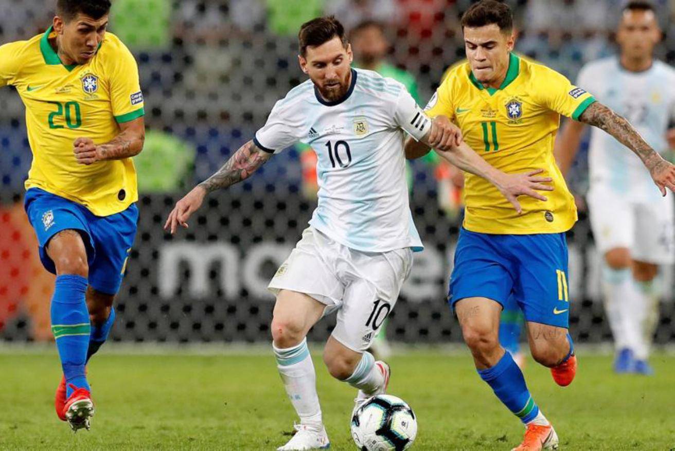 黄潜主帅：亚马尔成熟的像30岁球员，对阵巴萨需全力以赴（比利亚雷亚尔主帅：亚马尔老成如30岁老将，战巴萨须全力以赴）