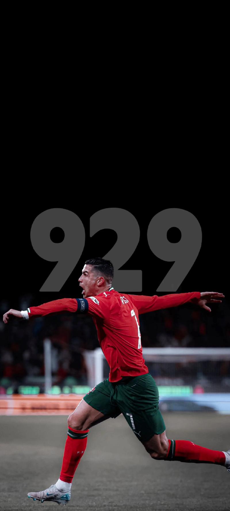 德劳伦蒂斯：现在取得的成就比肩马拉多纳？没有人能达到他的高度（德劳伦蒂斯：当下成绩能否比肩马拉多纳？他的高度无人可及）