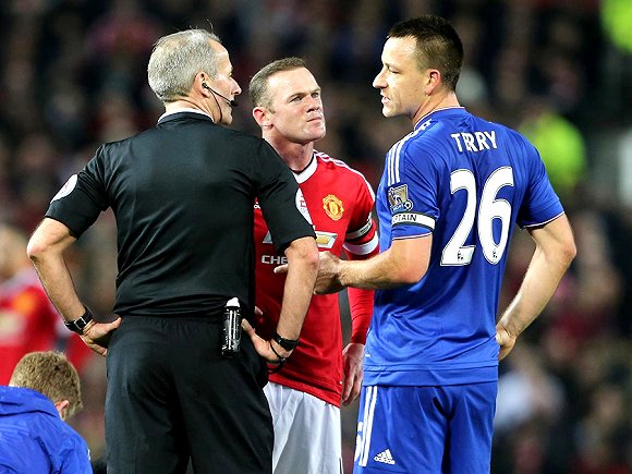 每体：德容未能参与赛前集中，能否出战本轮联赛成疑