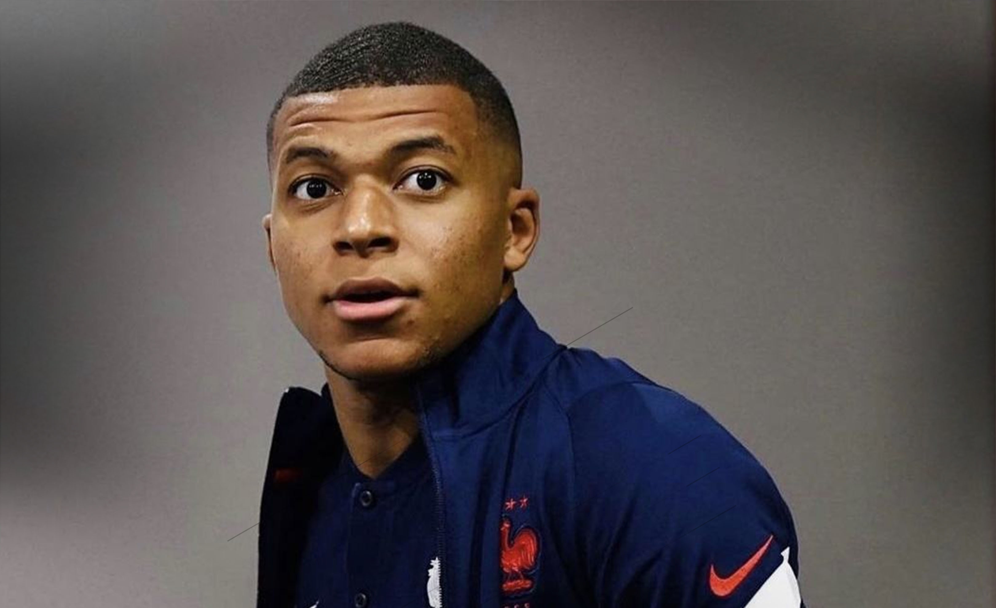 记者：帕尔默缺席欧冠赛前训练，但球员并未受伤