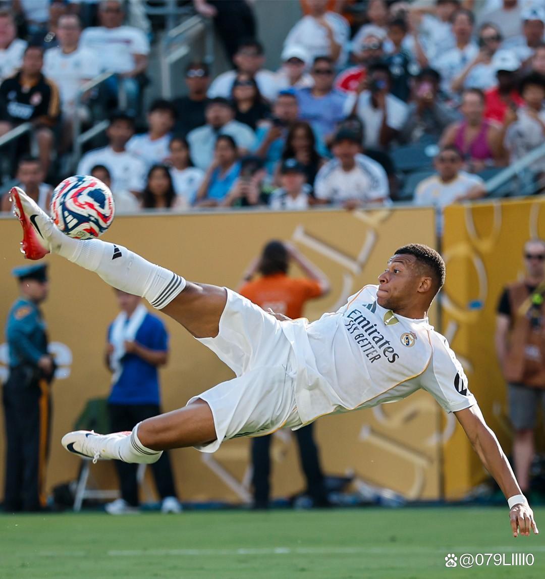 凯恩73场德甲比赛进75球，比同期进球数第二的吉拉西多21球