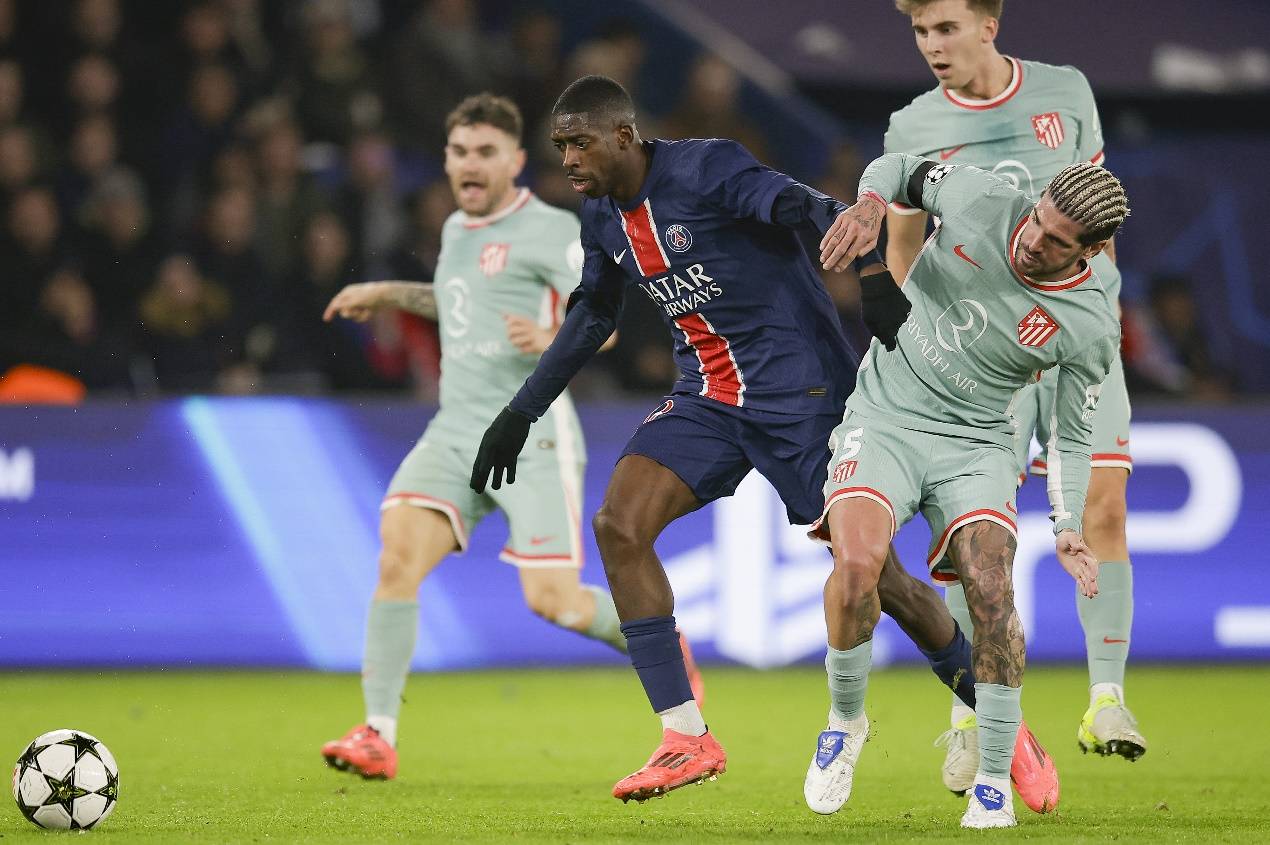 英超-B费双响姆贝莫破门芒特建功 曼联4-1狼队升至第六（英超：B费梅开二度，姆贝莫破门、芒特建功，曼联4-1狼队升至第六）