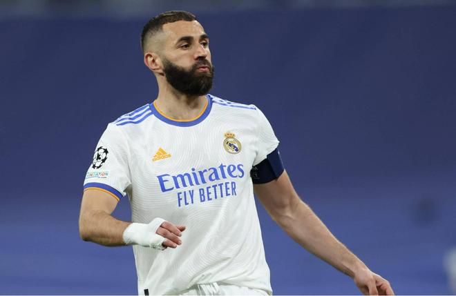 谭龙效力亚泰8年陪球队降级又冲超，如今再次跟随球队降级