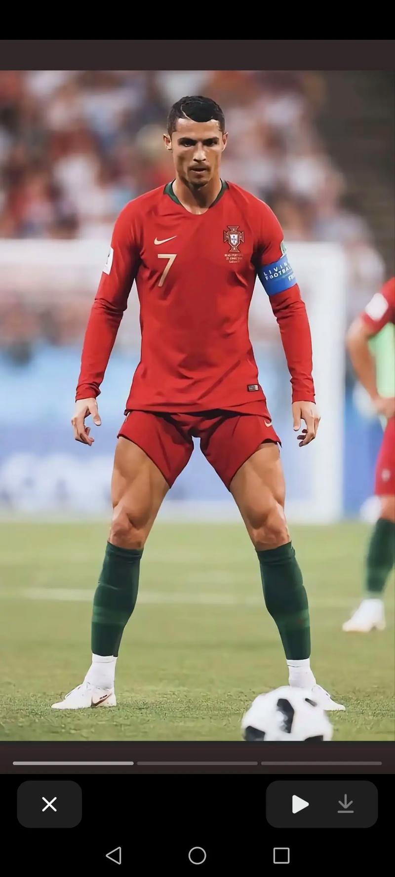 祝福！阿森纳前锋萨卡社媒官宣与相恋5年的女友求婚成功