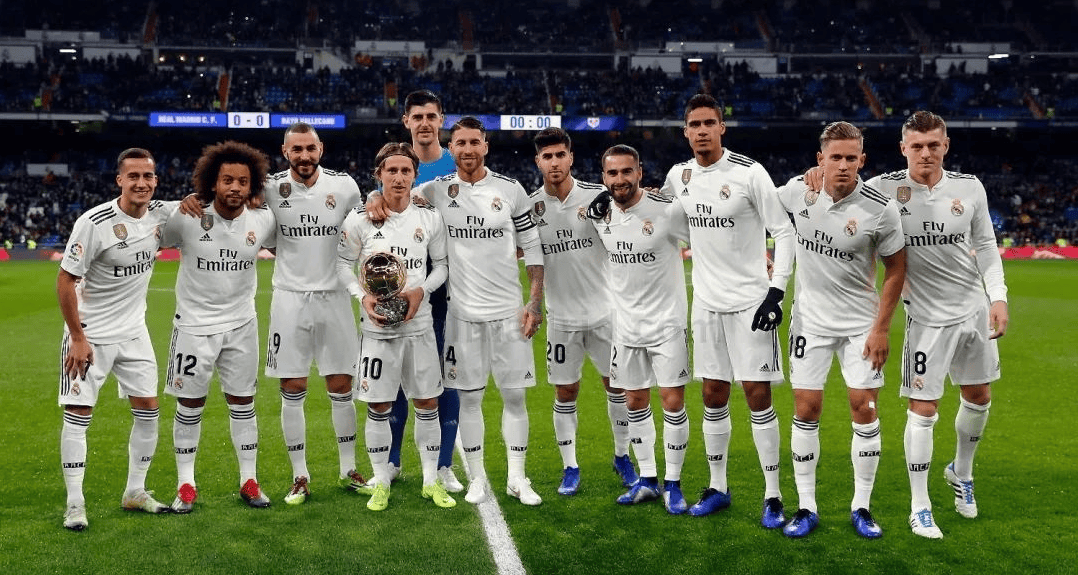 詹姆斯生涯关键时刻出手至少4次投篮的比赛，命中率达59%