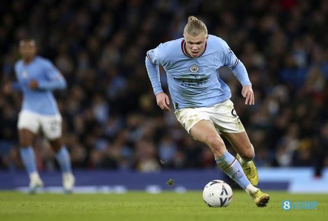 RMC：英超豪门和皇马巴萨都在关注马赛中锋罗比尼奥-瓦斯